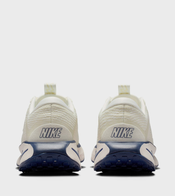 Nike Nike - Beige Walking Shoes