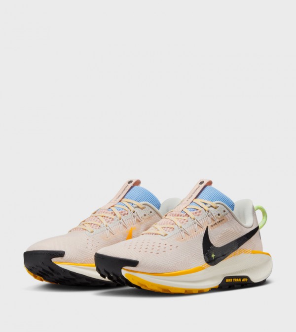 Nike Nike - Beige Running Shoes
