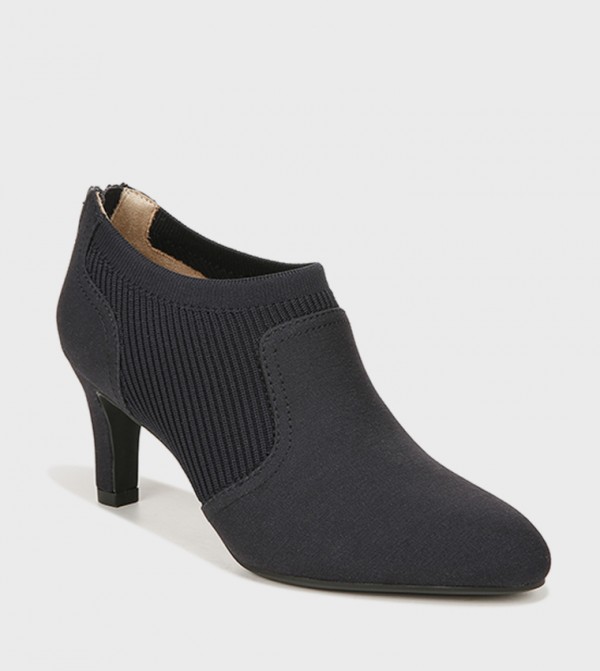 Beautiful boots store