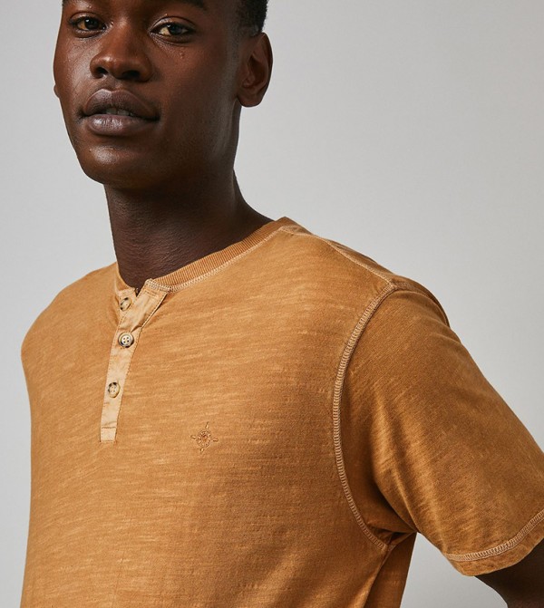 دبنهامز دبنهامز - بني  Round Neck T-Shirts