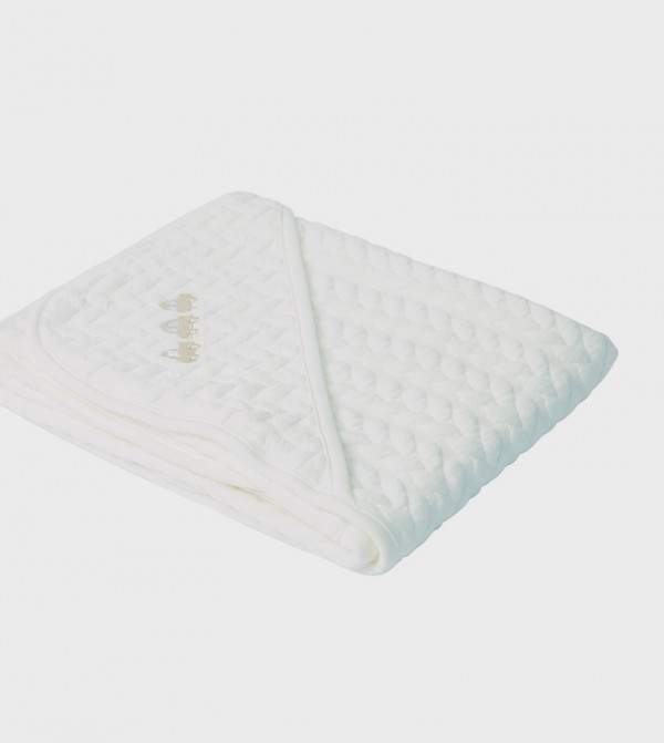 BABIES & MORE  Baby Essentials - White Blankets, Quilts & Wraps