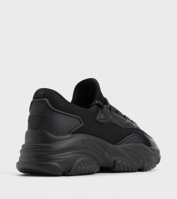 كول ات سبرنج أحذية سنيكرز - أسود أحذية برقبة منخفضة