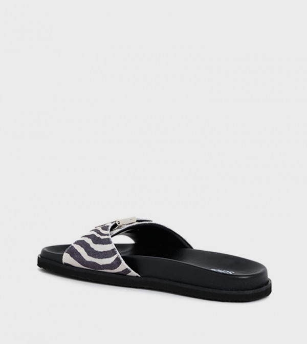 شول  - متعدد Flat Sandals