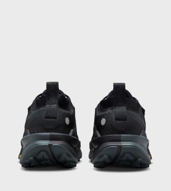 Nike Nike - Black Walking Shoes