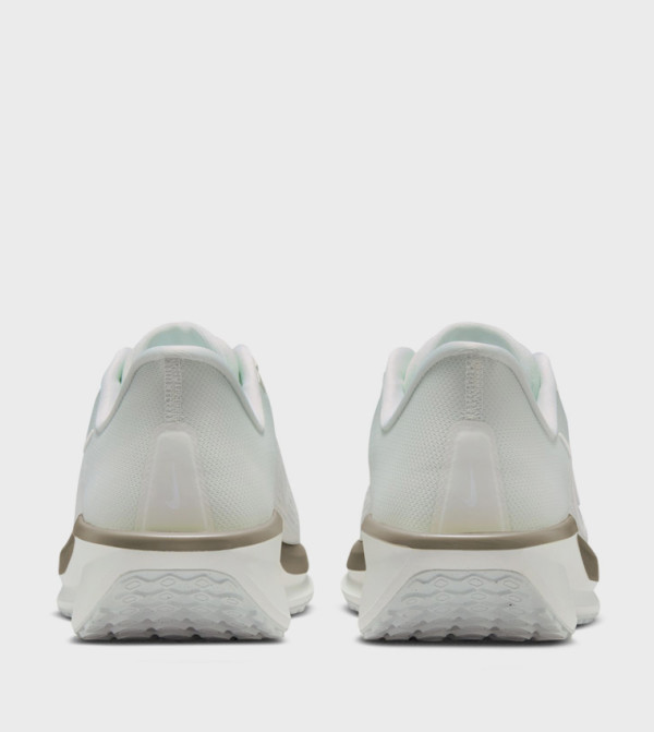 Nike  Shoes - Beige Running Shoes