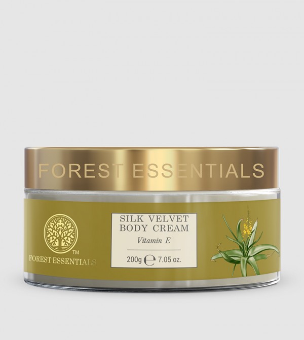 فوريست إيسينشالز  كريمات الوجه ومنتجات الترطيب  - شفاف  Day And Night Cream