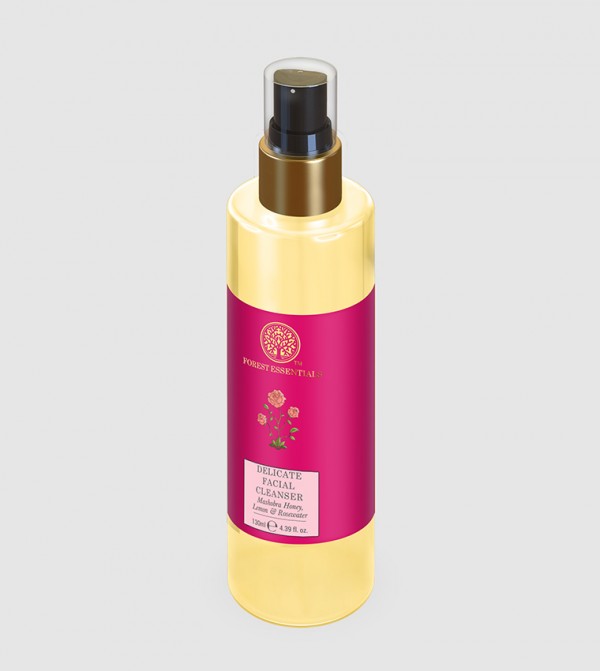 فوريست إيسينشالز  منظفات البشرة والمقشرات - شفاف  FACEWASH
