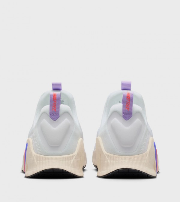 Nike  Training Shoes - White Training Shoes