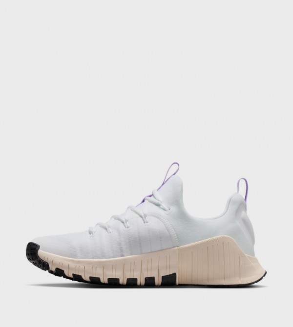 Nike  Training Shoes - White Training Shoes