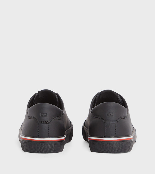 Tommy Hilfiger  - Black Low Top