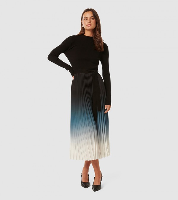 Forever New Forever New - Black Casual Dresses