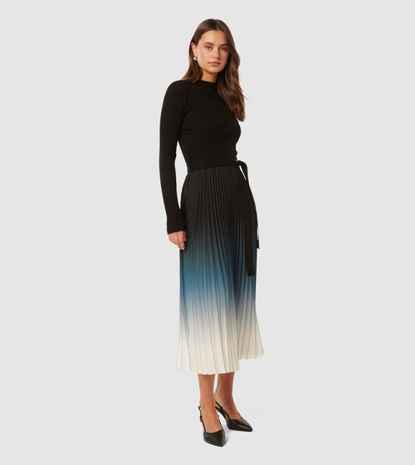 Forever New Forever New - Black Casual Dresses