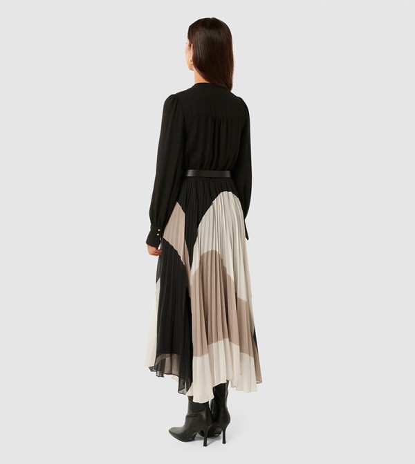 Forever New Forever New - Black Casual Dresses