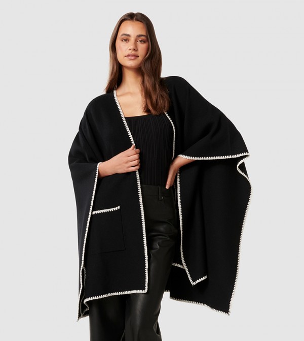 Forever New Forever New - Black Round Neck Sweaters