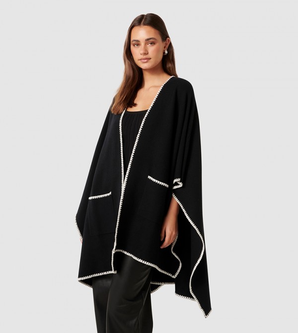 Forever New Forever New - Black Round Neck Sweaters