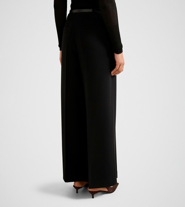 Forever New Pants & Leggings - Black Casual Pants