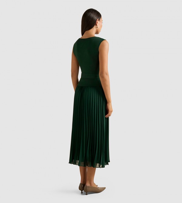 فوريفر نيو  فساتين - أخضر Midi Dresses