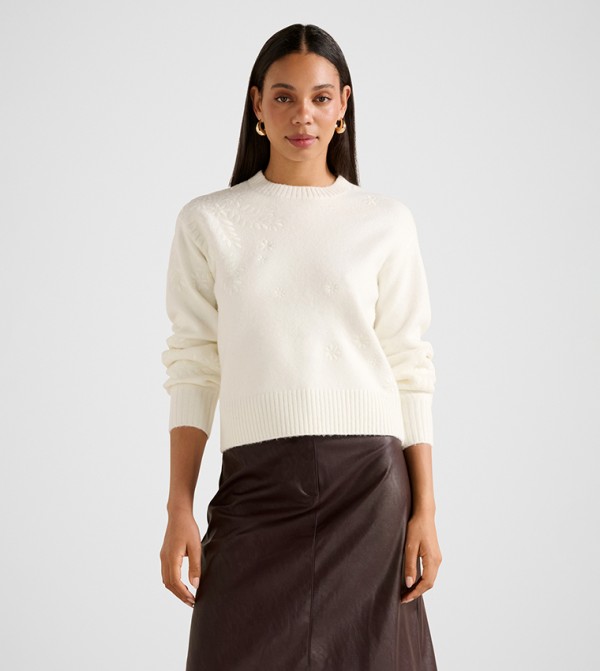Forever New Forever New - White Round Neck Sweaters