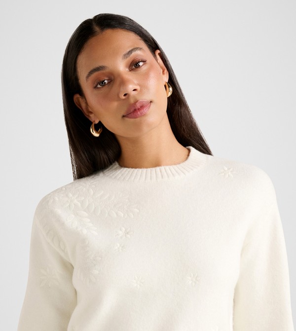 Forever New Forever New - White Round Neck Sweaters