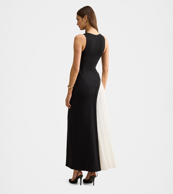 Forever New Forever New - Black Maxi Dresses