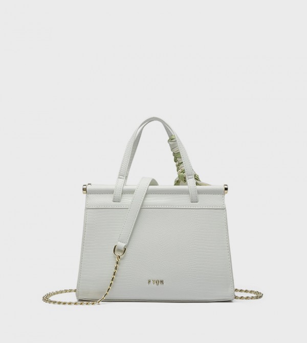 Fyor  - White Handheld Bags