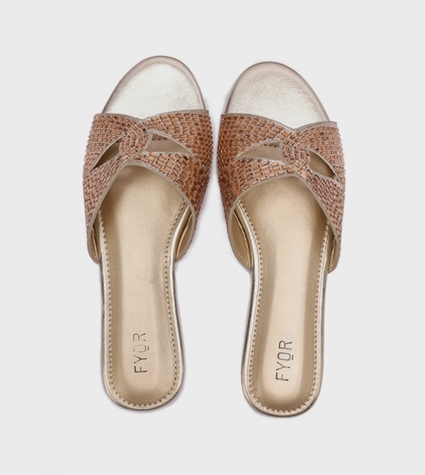 فيور  - ذهبي Flat Sandals
