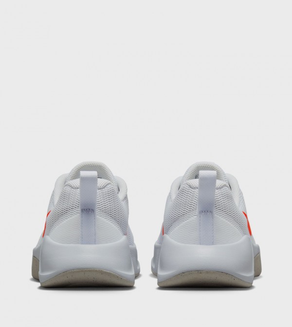 Nike Nike - White Low Top