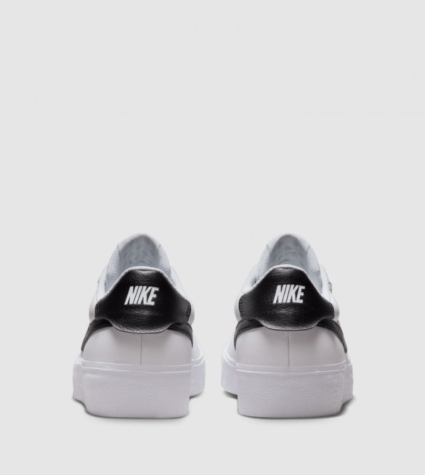 Nike Nike - White Low Top