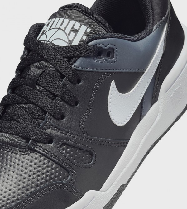 Nike Nike - Black Low Top