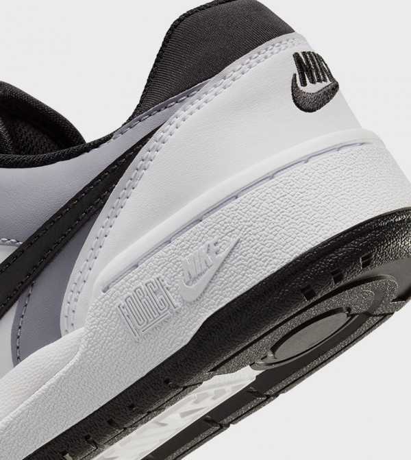 Nike Nike - White Low Top