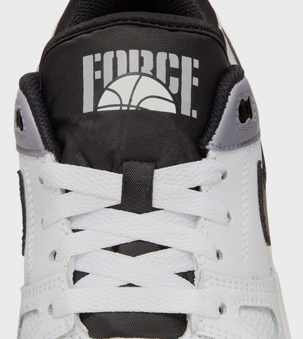 Nike Nike - White Low Top