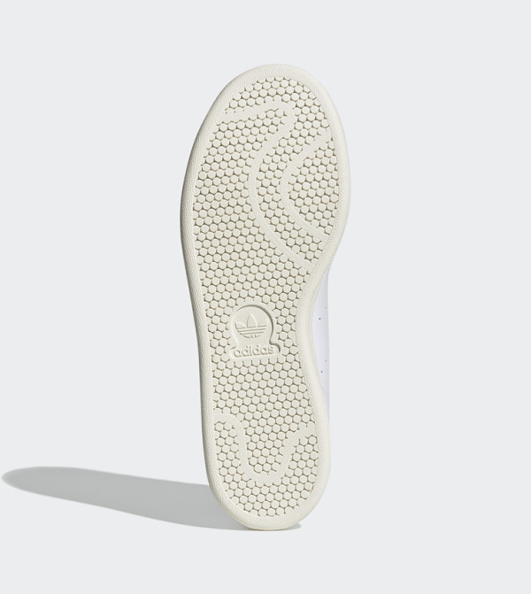 اديداس اورجينال اديداس اورجينال - متعدد "أحذية رياضية "