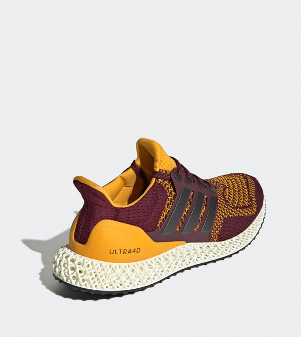 اديداس - بني محمر أحذية الجري