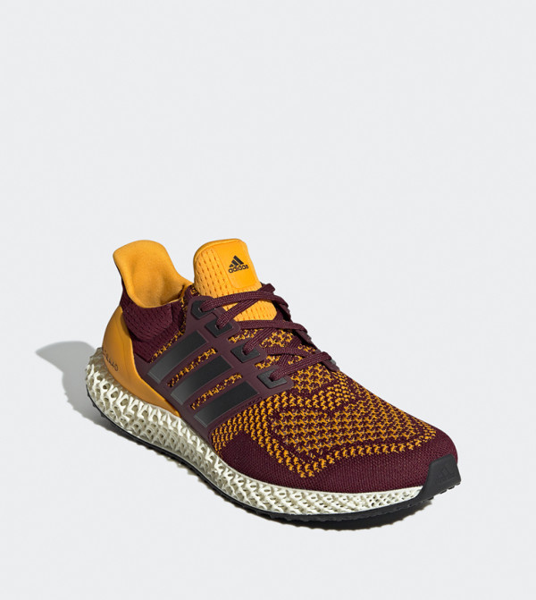 اديداس - بني محمر أحذية الجري