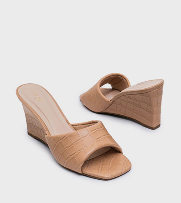 فيور - خوخي أحذية كعب سميك