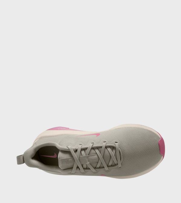 Nike  - Green Training Shoes