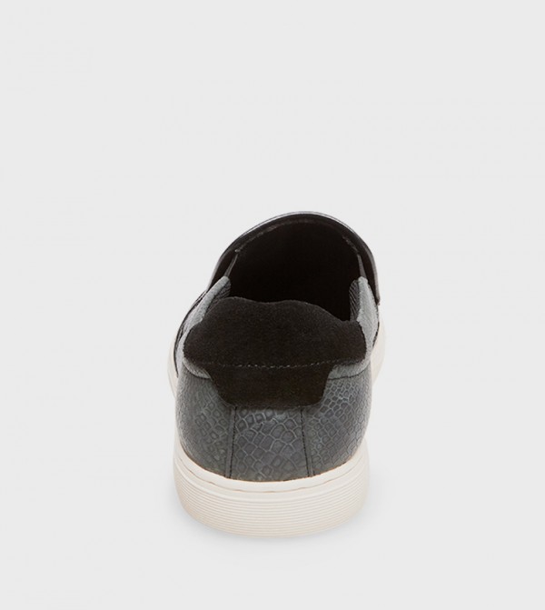 Steve Madden  - Black Casual Slip-ons
