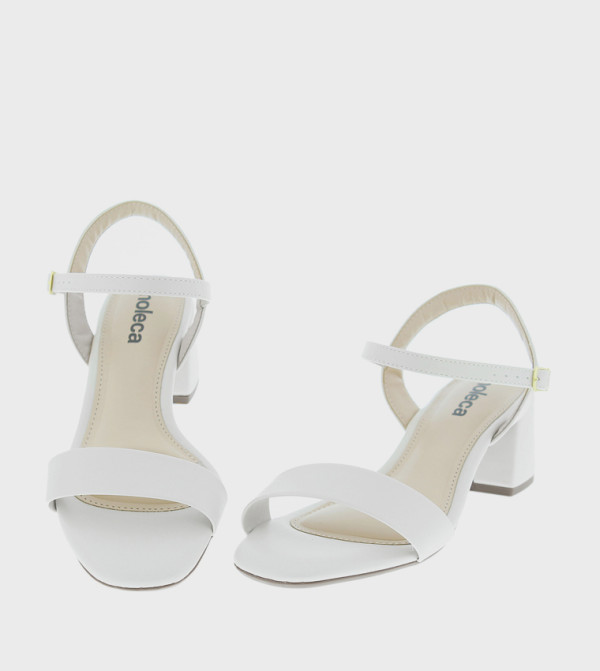 Moleca Moleca - Off White Heels