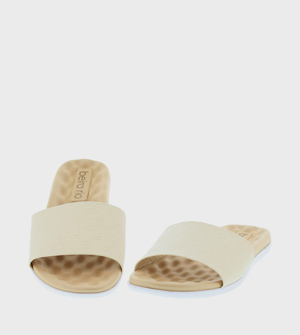 بيرا ريو - بيج Flat Sandals