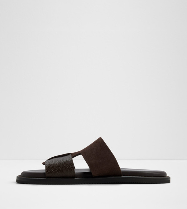 ألدو ألدو - بني داكن صنادل كاجوال