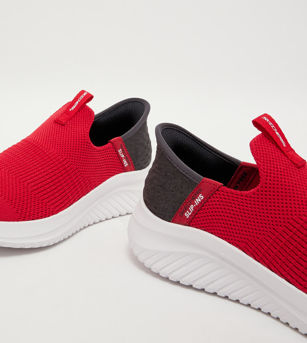 Skechers Skechers - Red Casual Slip-On's