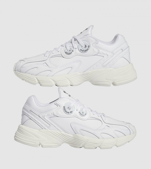 اديداس الرياضة   - أبيض أحذية الجري