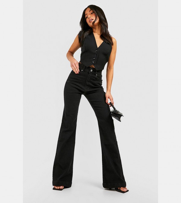 boohoo  Flared Jeans - Black Flared Jeans