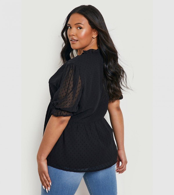 boohoo  Plus Size - Black Tops & T-shirts