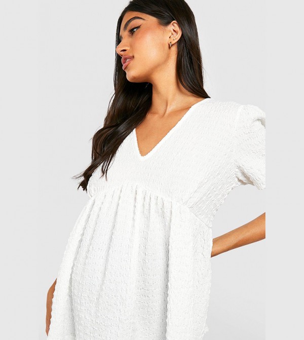 boohoo  Maternity Clothing - White Tops & T-shirts