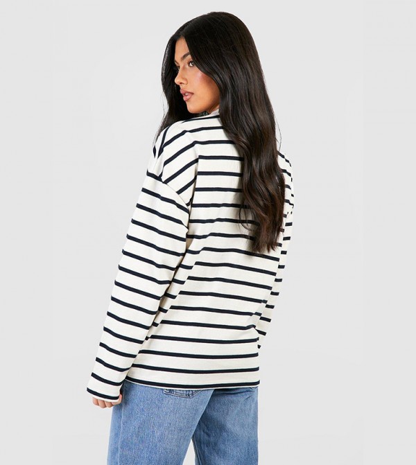 boohoo  Maternity Clothing - Black Tops & T-shirts