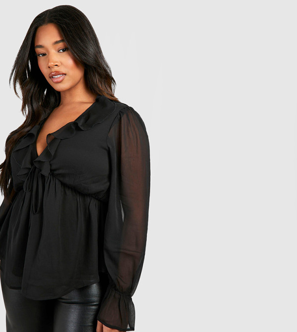 boohoo Plus Size - Black Tops & T-shirts