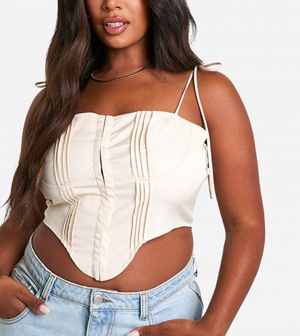 boohoo  Plus Size - White T-Shirts & Shirts