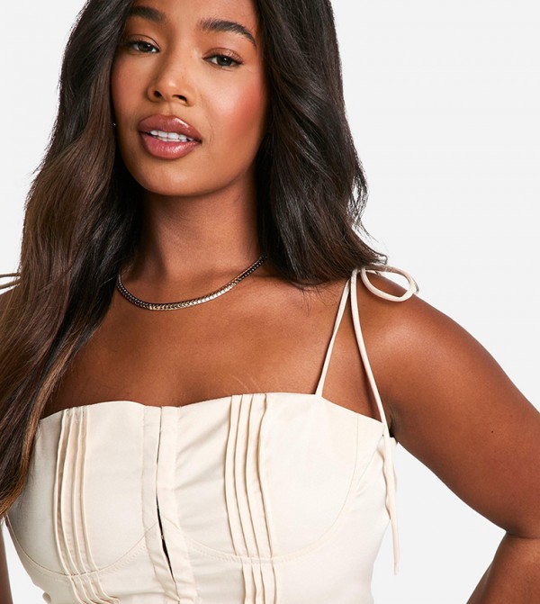 boohoo  Plus Size - White T-Shirts & Shirts