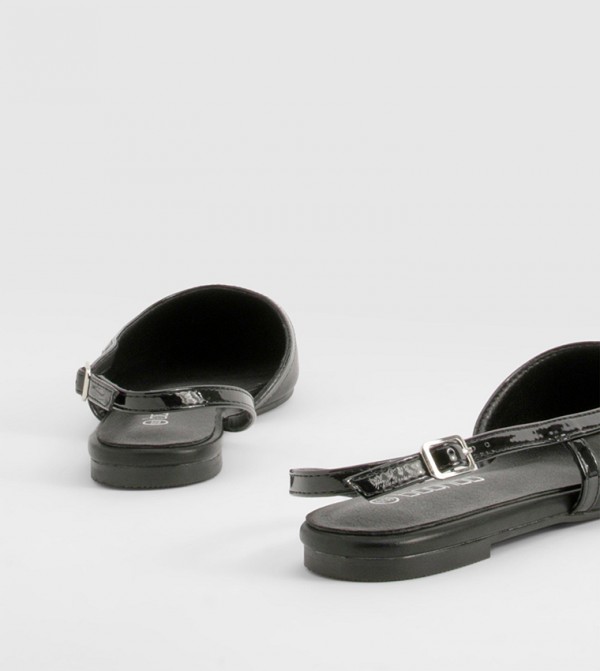 boohoo  Flat Shoes - Black undefined